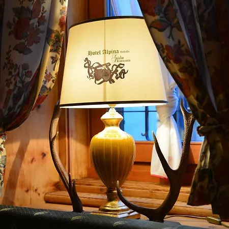 Hotell Alpina 3*