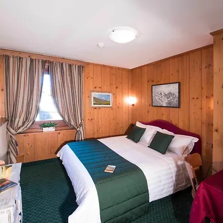 Hotell Alpina